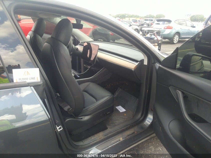 VIN 5YJYGDEE2LF048440 2020 TESLA MODEL Y LONG RANGE