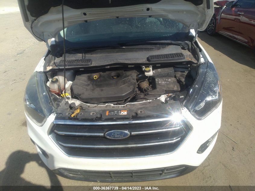 2017 FORD ESCAPE SE - 1FMCU9G91HUC68663
