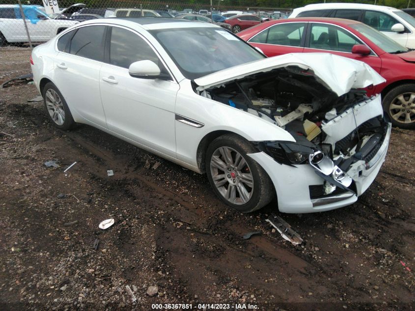 SAJBR4BV6HCY33165 JAGUAR XF 35T 2017