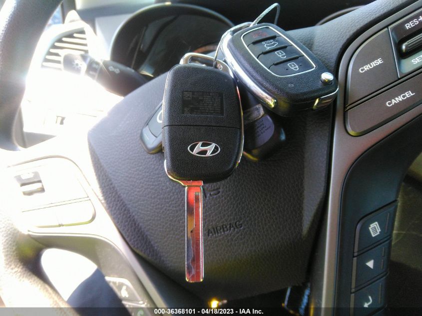 2019 HYUNDAI SANTA FE XL SE - KM8SMDHF7KU299894