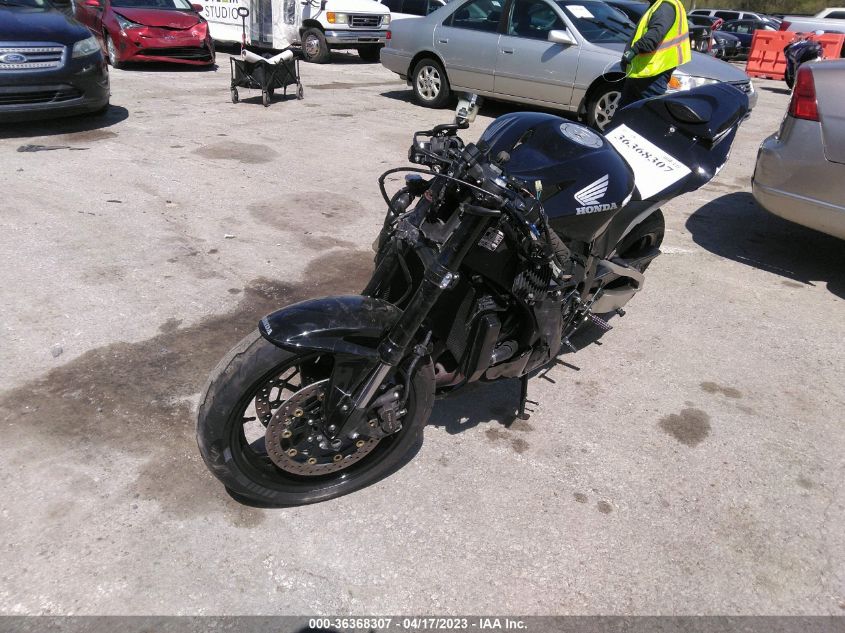 2011 HONDA CBR600 RR - JH2PC4046BK400224