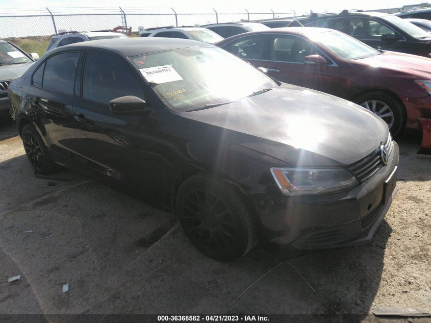 2014 VOLKSWAGEN JETTA SEDAN S - 3VW2K7AJ1EM379708