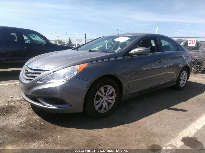 VIN 5NPEB4AC8DH531813 2013 HYUNDAI SONATA no.2