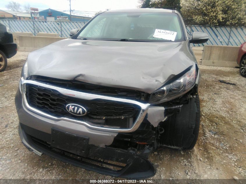 2019 KIA SORENTO LX - 5XYPG4A38KG455489