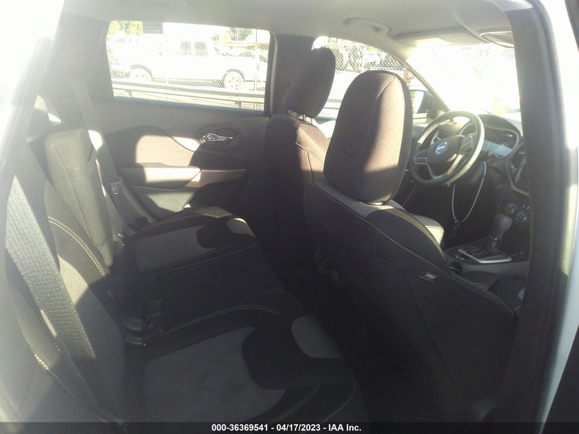 VIN 1C4PJLAB3HW586120 2017 JEEP CHEROKEE SPORT
