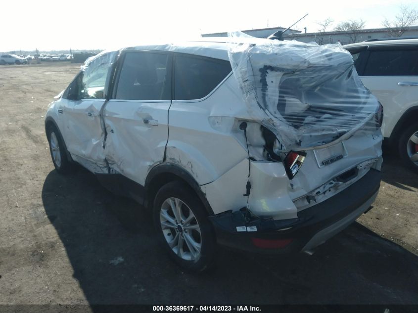 2019 FORD ESCAPE SE - 1FMCU9GD6KUB77187