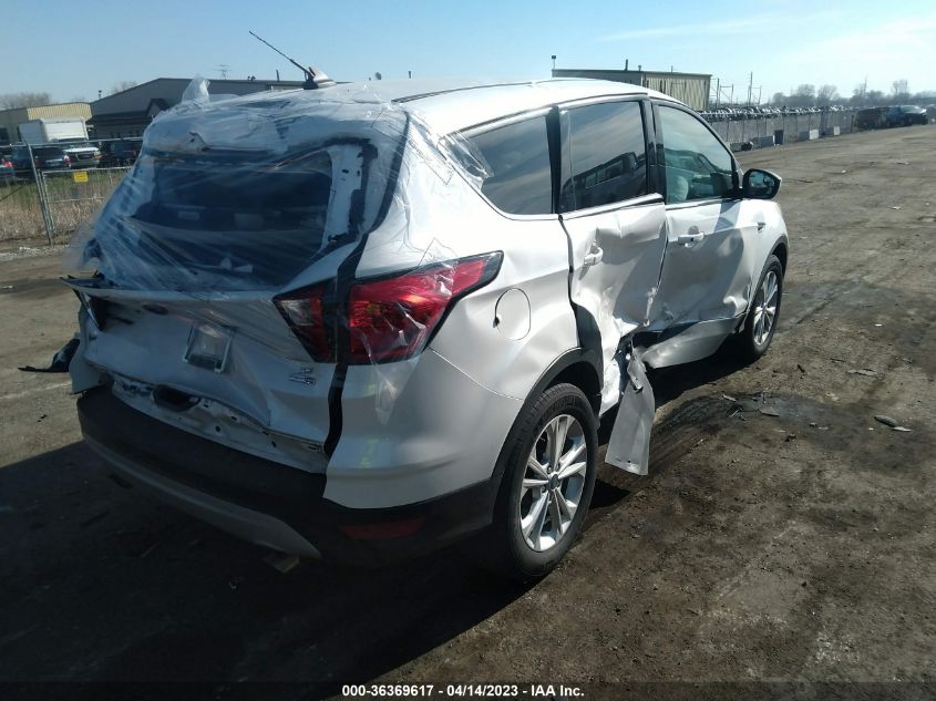 2019 FORD ESCAPE SE - 1FMCU9GD6KUB77187