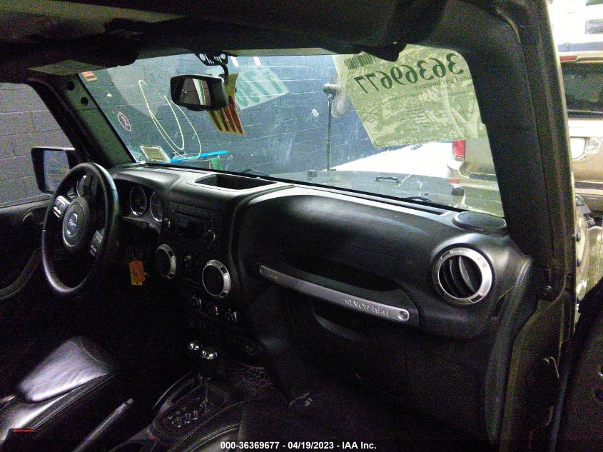 2016 JEEP WRANGLER UNLIMITED SAHARA - 1C4HJWEG4GL165115