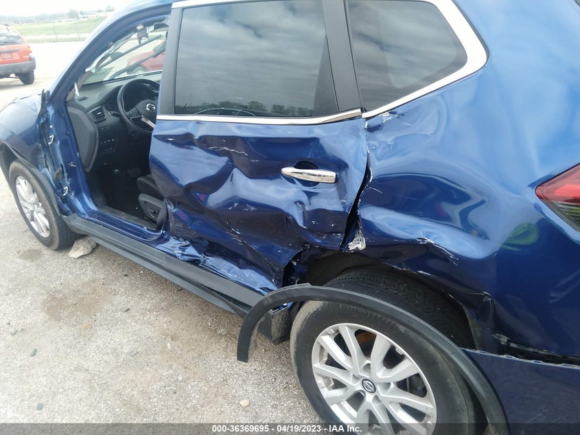 VIN JN8AT2MT3KW504560 2019 NISSAN ROGUE SV