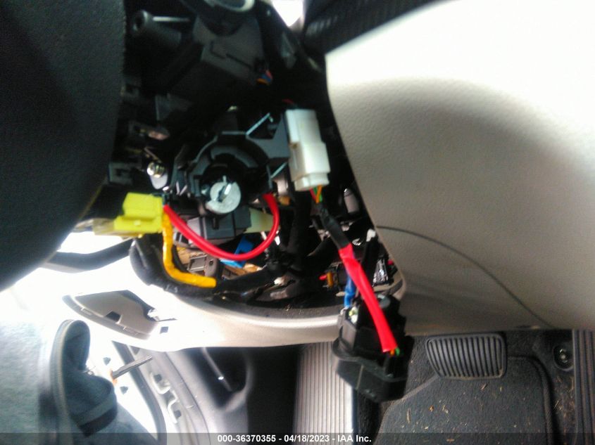 2019 HYUNDAI TUCSON SE - KM8J2CA42KU045658