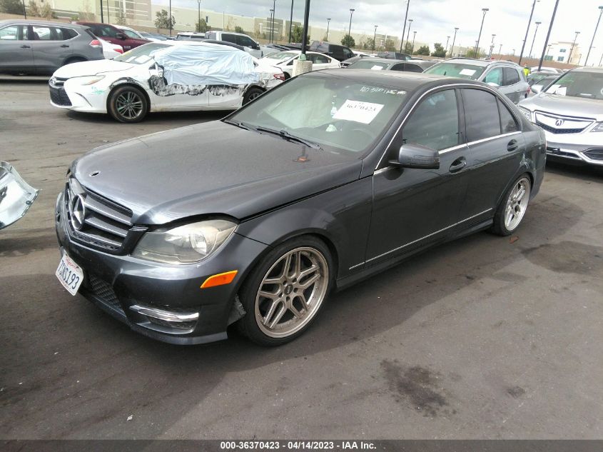 2014 MERCEDES-BENZ C-CLASS C 300 - WDDGF8AB0EA943976