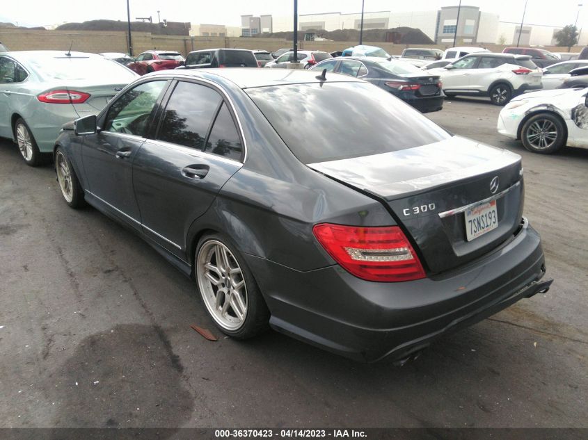2014 MERCEDES-BENZ C-CLASS C 300 - WDDGF8AB0EA943976