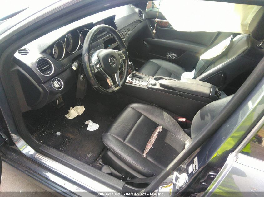 2014 MERCEDES-BENZ C-CLASS C 300 - WDDGF8AB0EA943976