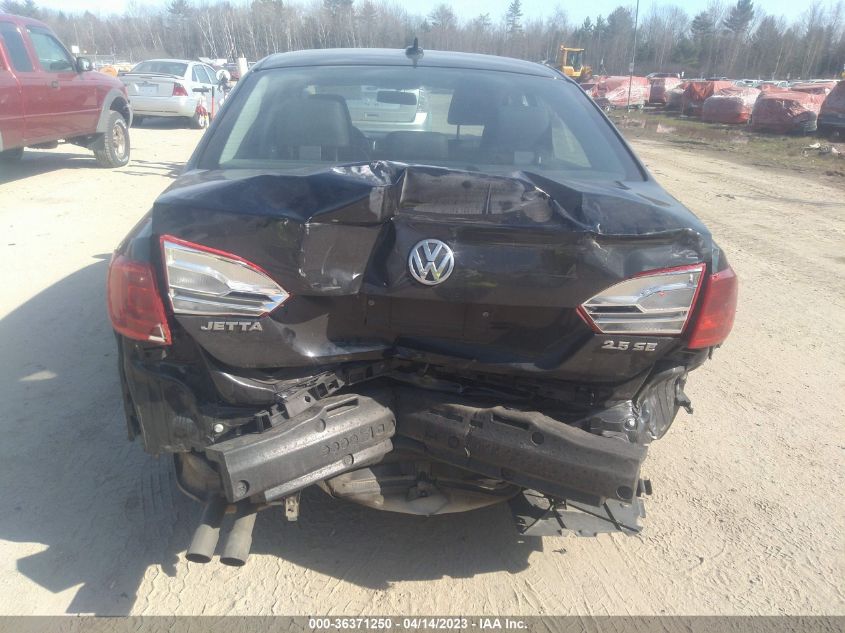 2013 VOLKSWAGEN JETTA SEDAN SE W/CONVENIENCE/SUNROOF - 3VWDP7AJ6DM441080