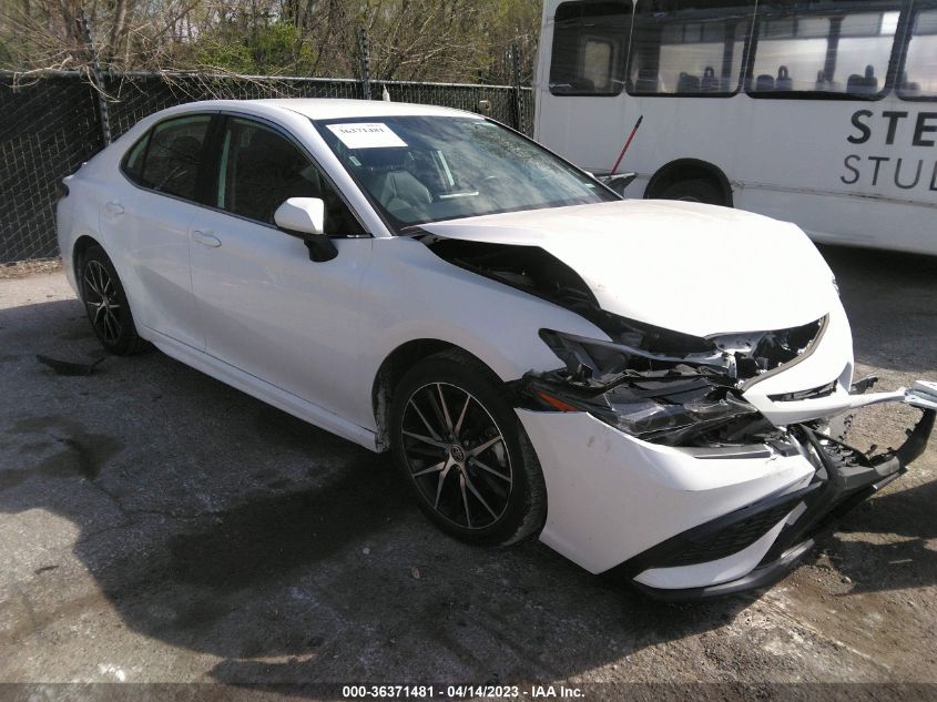 2021 TOYOTA CAMRY SE - 4T1G11AK6MU470027