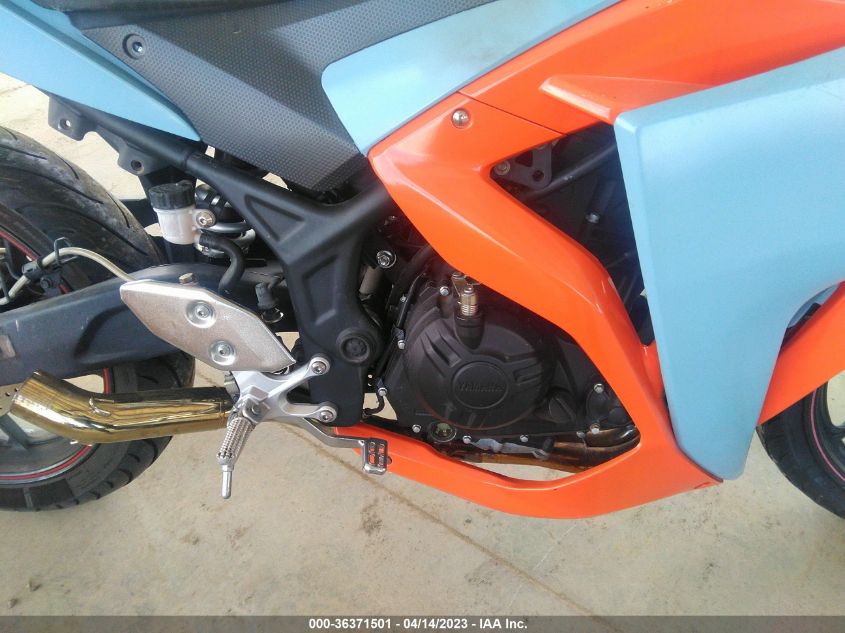 2015 YAMAHA YZFR3 MH3RH06Y2FK003025