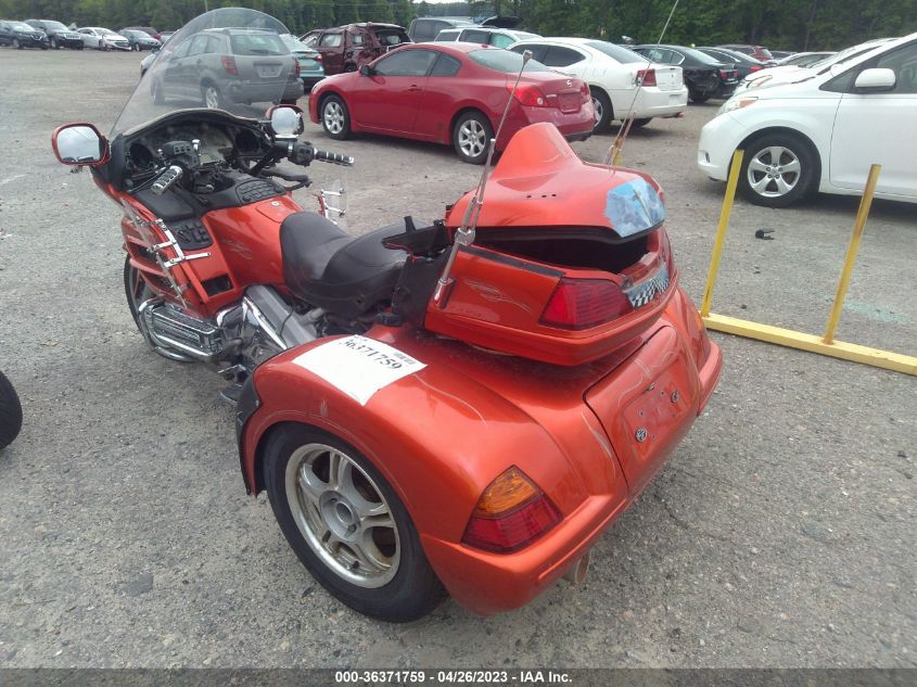 2003 HONDA GL1800 1HFSC470X3A201356