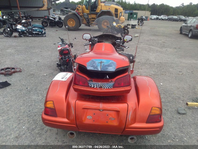 2003 HONDA GL1800 1HFSC470X3A201356