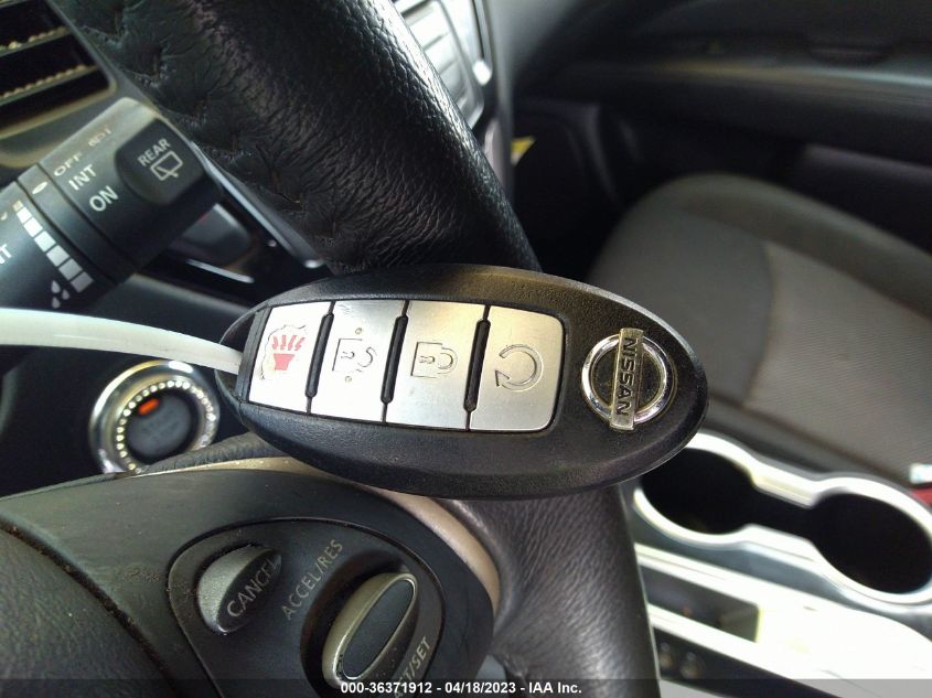 2018 NISSAN PATHFINDER SV - 5N1DR2MN7JC657429