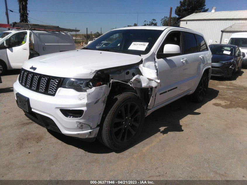 VIN 1C4RJEAG4HC823022 2017 JEEP GRAND CHEROKEE ALTITUDE