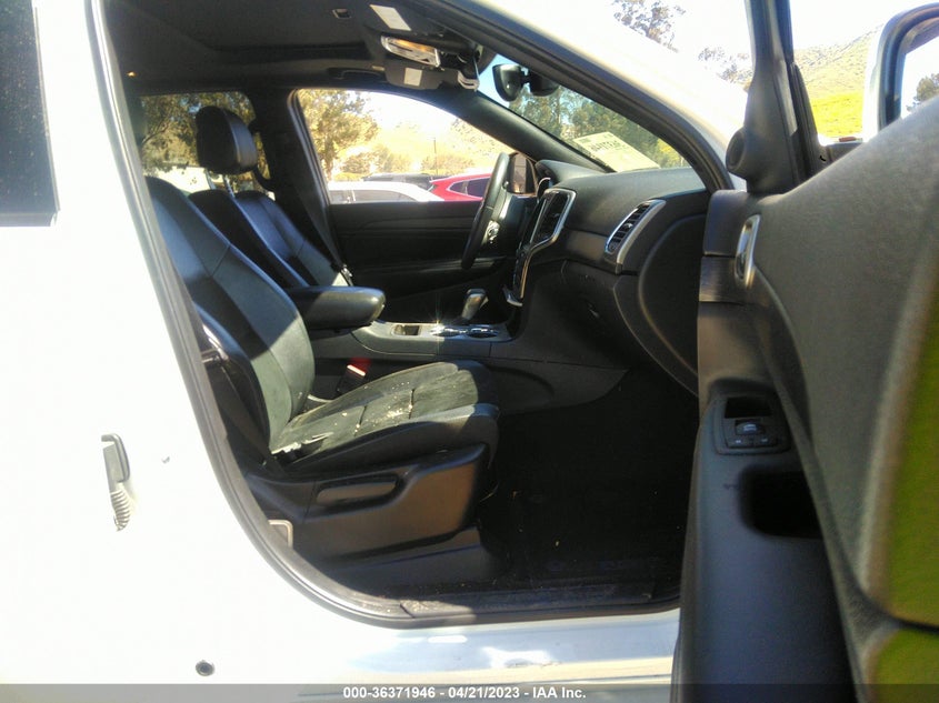 VIN 1C4RJEAG4HC823022 2017 JEEP GRAND CHEROKEE ALTITUDE