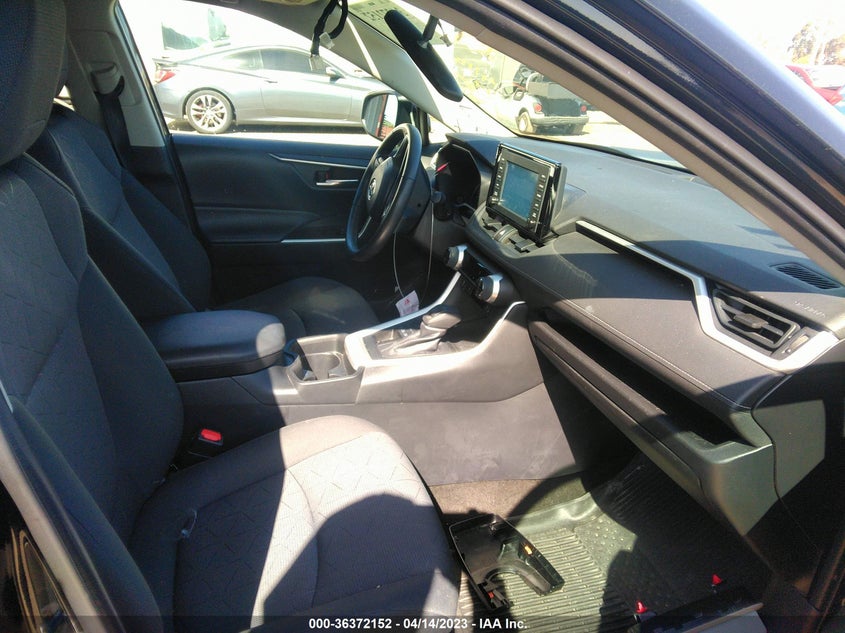 VIN 2T3P1RFV1KC059643 2019 TOYOTA RAV4 XLE