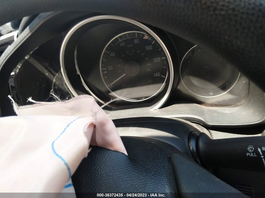 VIN 3HGGK5H44KM718231 2019 HONDA FIT LX