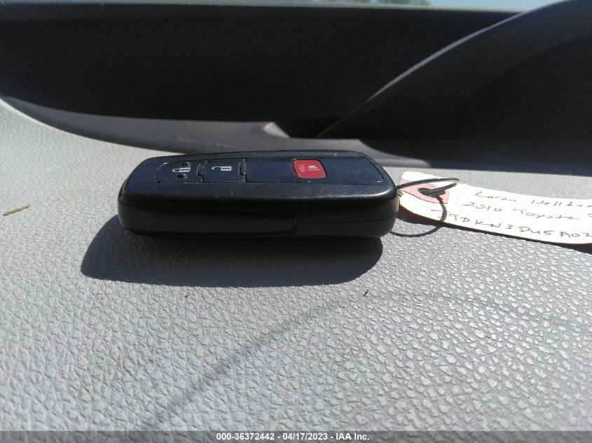 2016 TOYOTA PRIUS TWO - JTDKBRFU0G3507278
