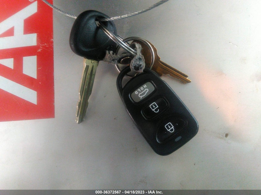 VIN 5NPD84LF4HH194564 2017 HYUNDAI ELANTRA SE