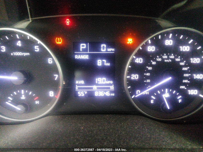 VIN 5NPD84LF4HH194564 2017 HYUNDAI ELANTRA SE