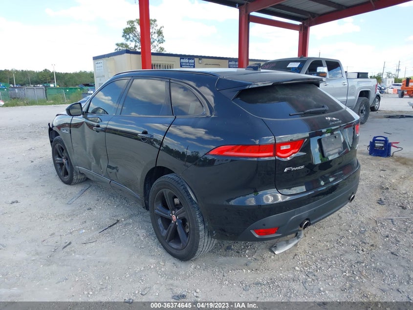 VIN SADCL2BVXHA492975 2017 JAGUAR F-PACE 35T R-SPORT