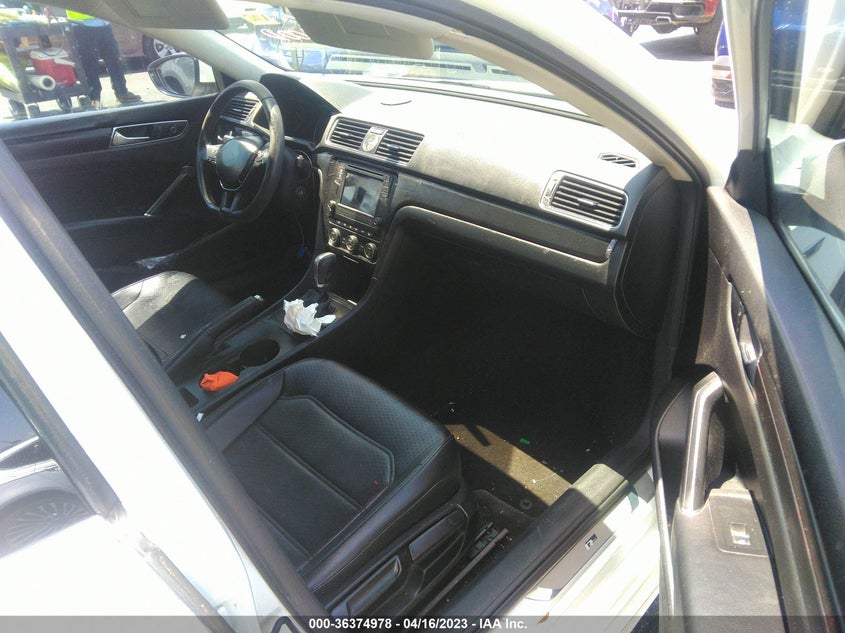 VIN 1VWDT7A38HC084473 2017 VOLKSWAGEN PASSAT R-LINE W/COMFORT PKG