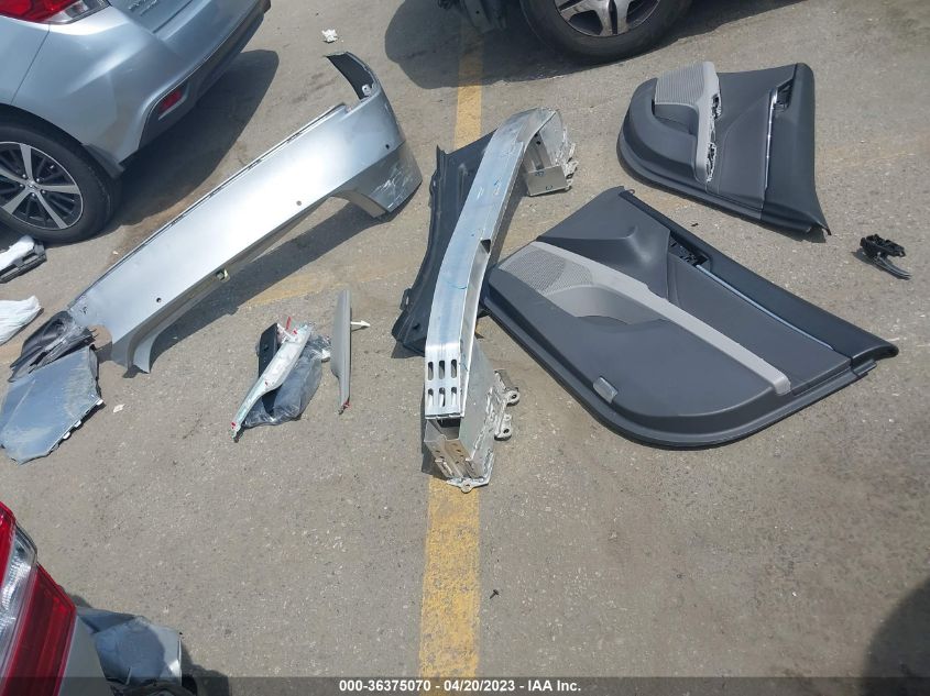2018 TOYOTA CAMRY LE/SE/XLE/L - 4T1B11HK9JU067607