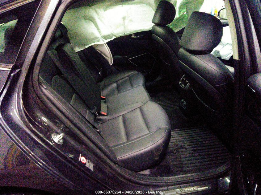 2018 KIA CADENZA PREMIUM KNALC4J13J5127670