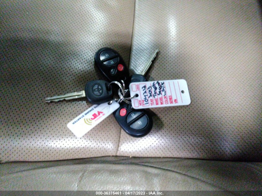 2013 TOYOTA SEQUOIA PLATINUM - 5TDDW5G12DS076382