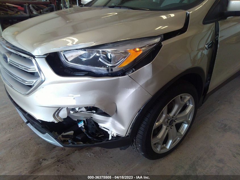 2018 FORD ESCAPE TITANIUM - 1FMCU9J92JUD02625