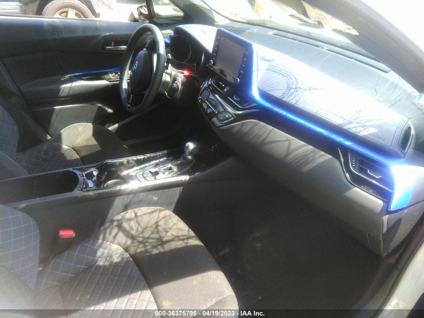 VIN JTNKHMBX5M1105969 2021 TOYOTA C-HR LE/XLE/LIMITED/NIGHTSHADE