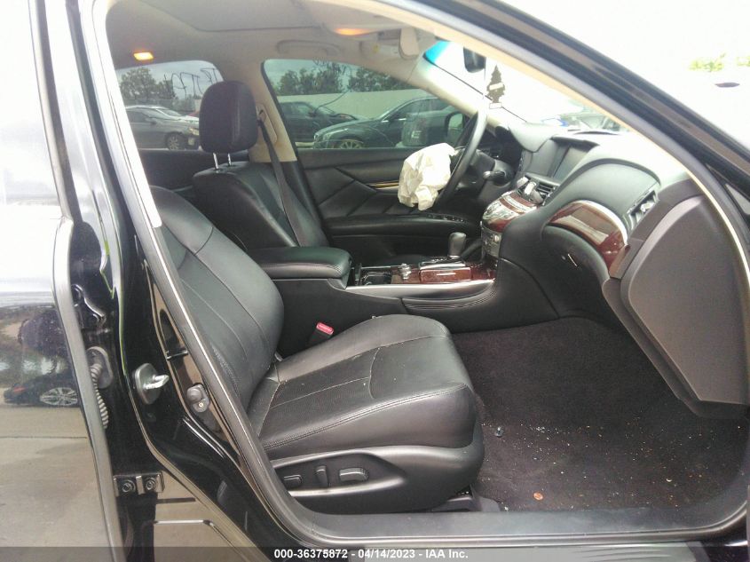 2017 INFINITI Q70 3.7 - JN1BY1APXHM740522