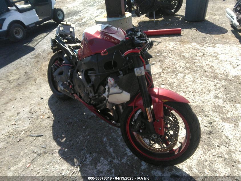 2007 SUZUKI GSX-R750 - JS1GR7KA572110375