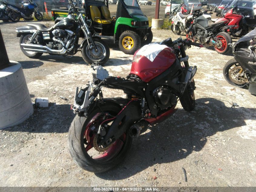 2007 SUZUKI GSX-R750 - JS1GR7KA572110375