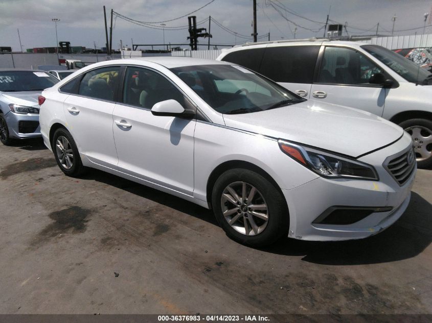 2016 HYUNDAI SONATA 2.4L SE - 5NPE24AF8GH274473