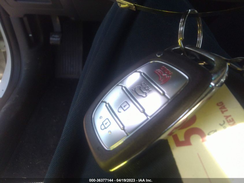 2018 HYUNDAI IONIQ PLUG-IN HYBRID KMHC65LD9JU087085