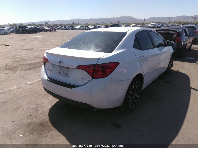VIN 2T1BURHE4JC067757 2018 TOYOTA COROLLA SE