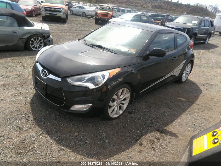 2013 HYUNDAI VELOSTER W/GRAY INT - KMHTC6AD8DU116825