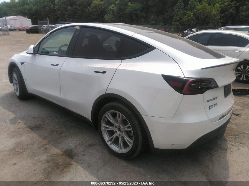 VIN 5YJYGDEE7MF180739 2021 TESLA MODEL Y LONG RANGE