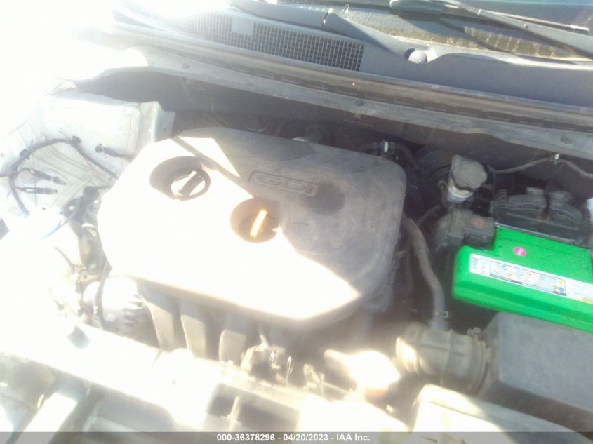 2015 KIA SOUL + - KNDJP3A56F7117142