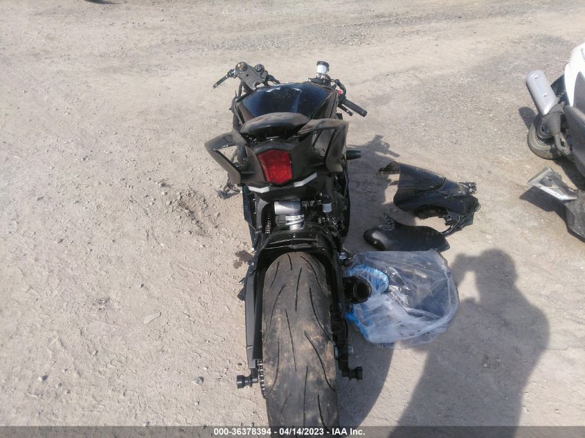 2020 YAMAHA YZFR6 JYARJ28E8LA005490
