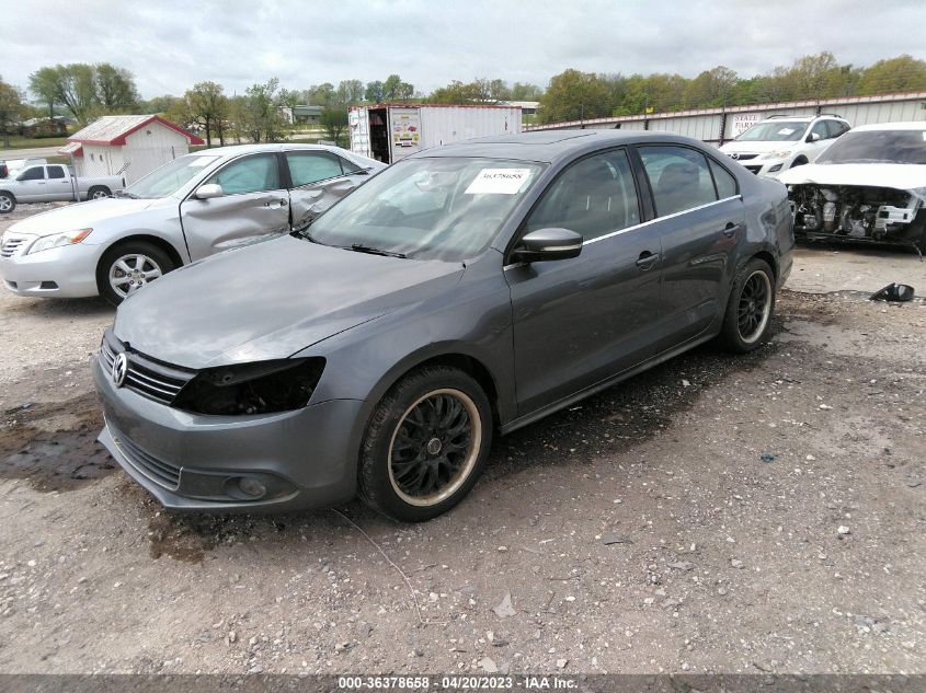 2014 VOLKSWAGEN JETTA SEDAN TDI W/PREMIUM/NAV - 3VWLL7AJ0EM413901