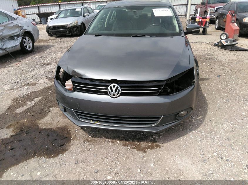 2014 VOLKSWAGEN JETTA SEDAN TDI W/PREMIUM/NAV - 3VWLL7AJ0EM413901