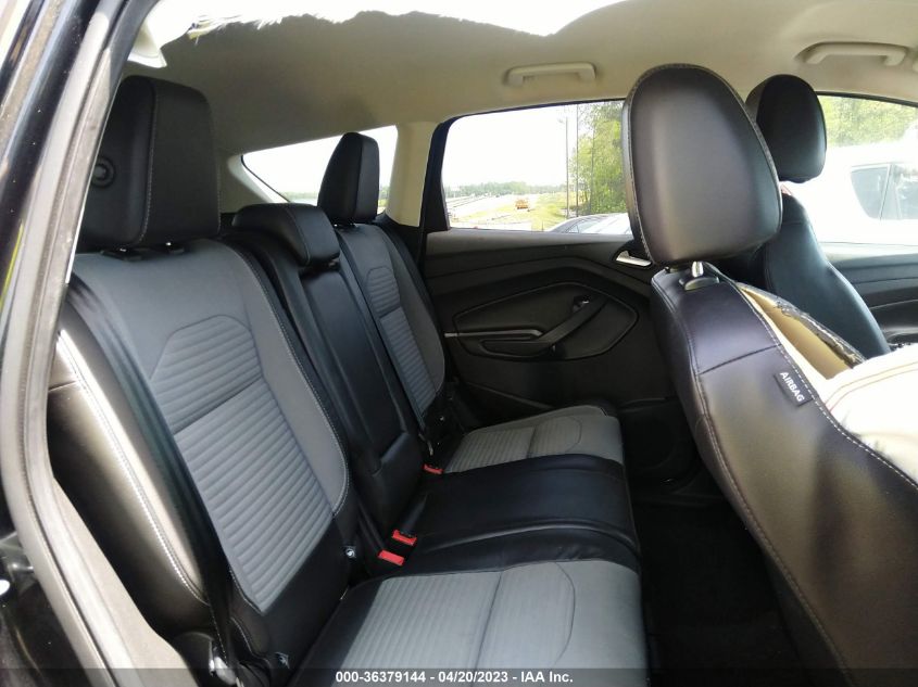 2017 FORD ESCAPE SE - 1FMCU9G93HUF09574